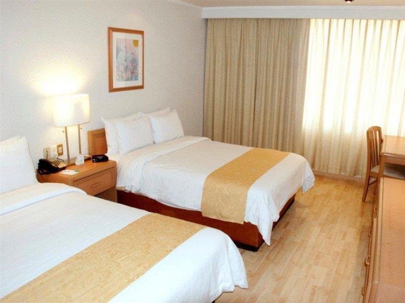 Pf Hotel